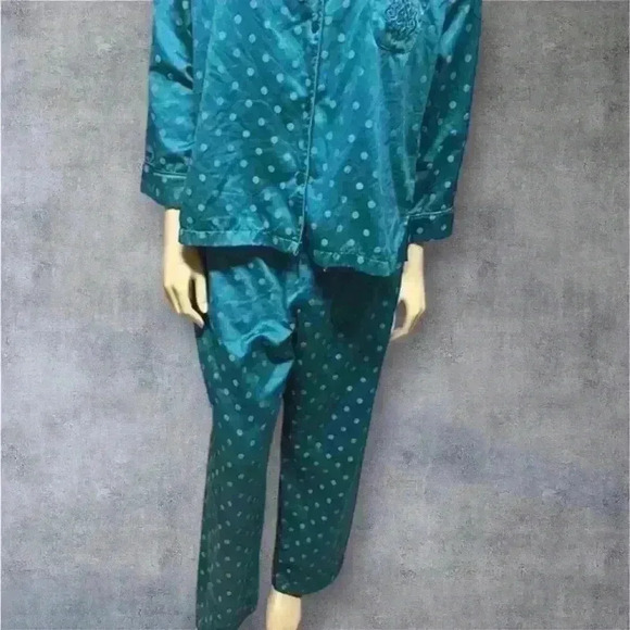 Miss Elaine women’s brushed back satin 2 piece pajama set size PM - Picture 4 of 10